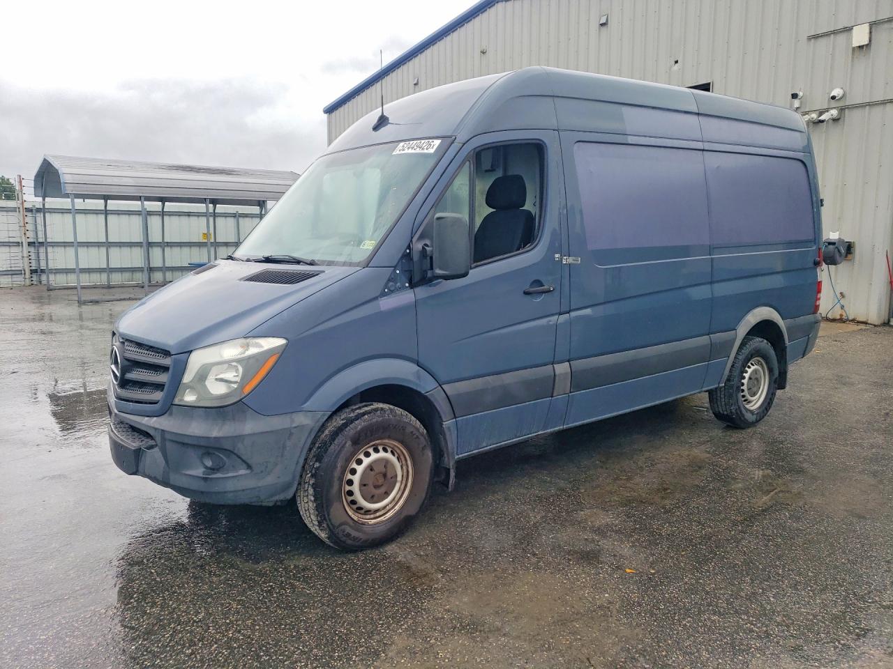 Salvage Mercedes-Benz Sprinter Image