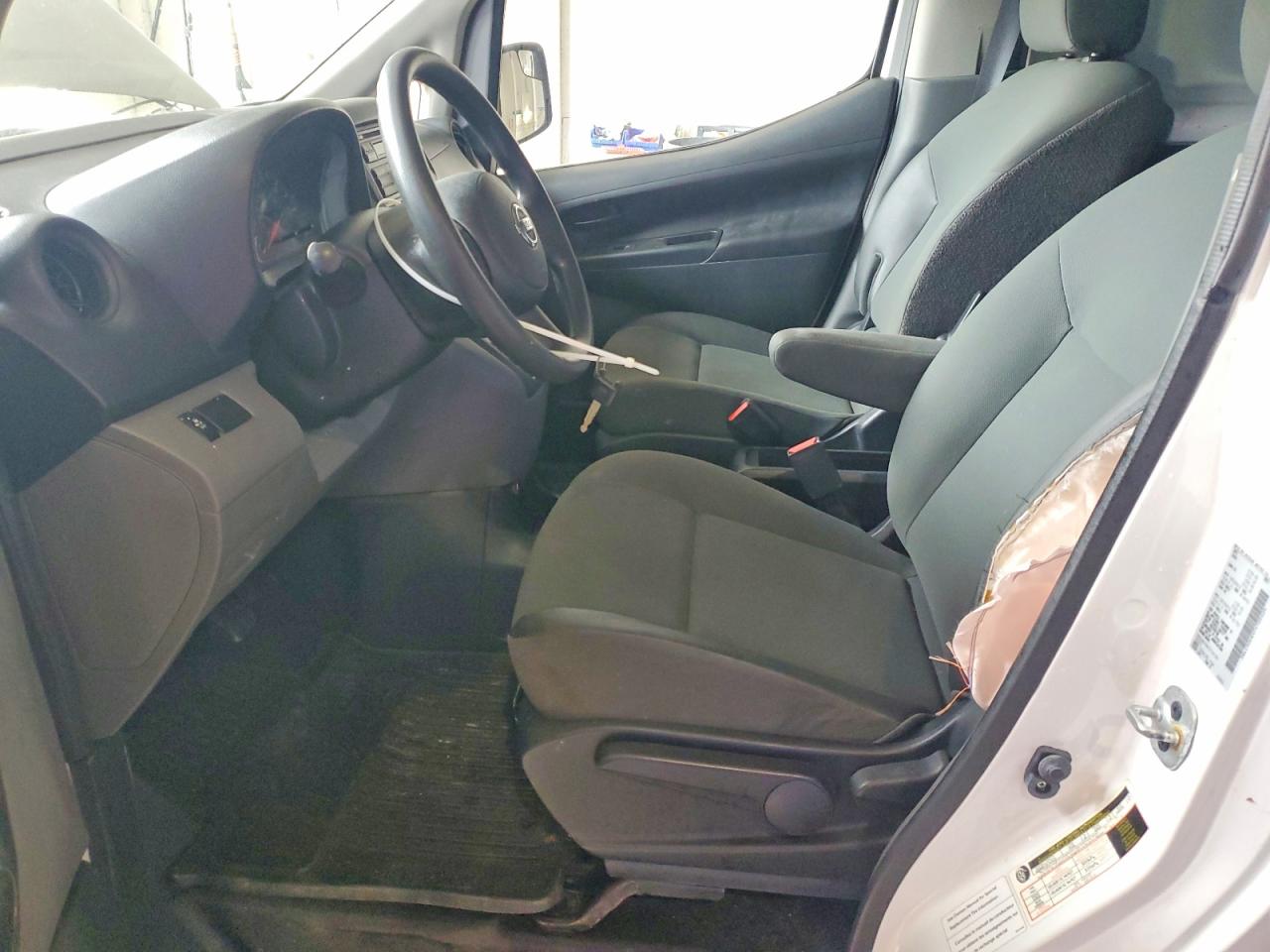 Nissan Nv S