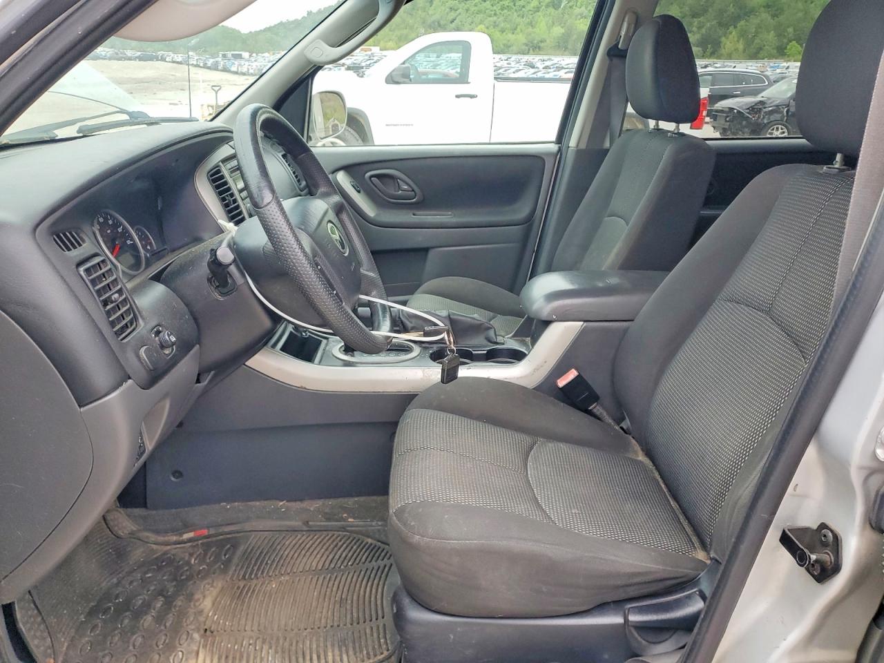 Mazda Tribute S