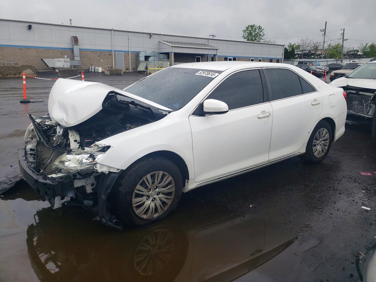 Salvage Toyota Camry Image