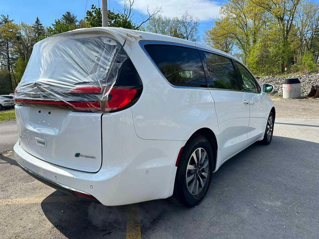 Chrysler Pacifica Hybrid Touring L