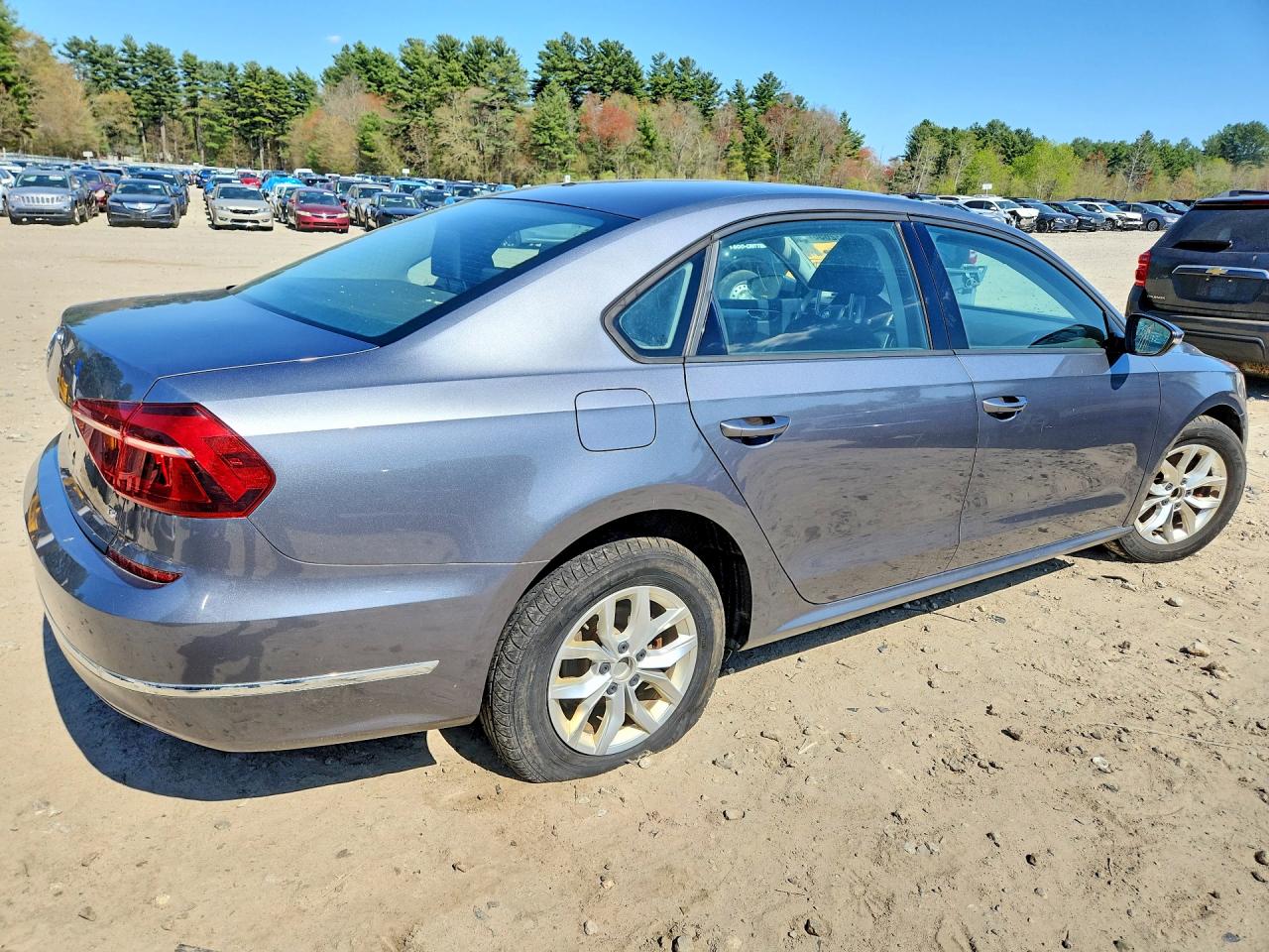 Volkswagen Passat S