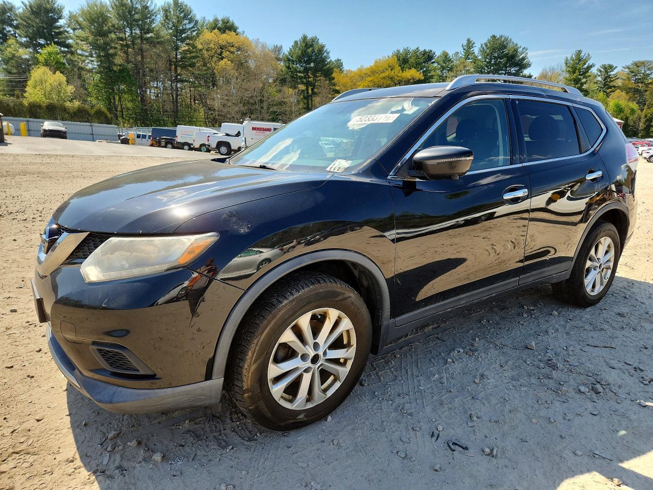 Salvage Nissan Rogue Image