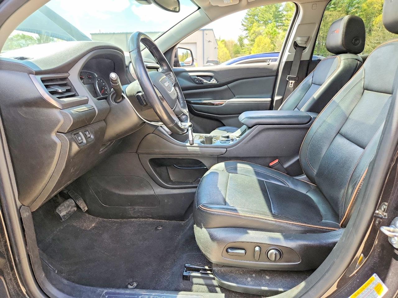 GMC Acadia At4