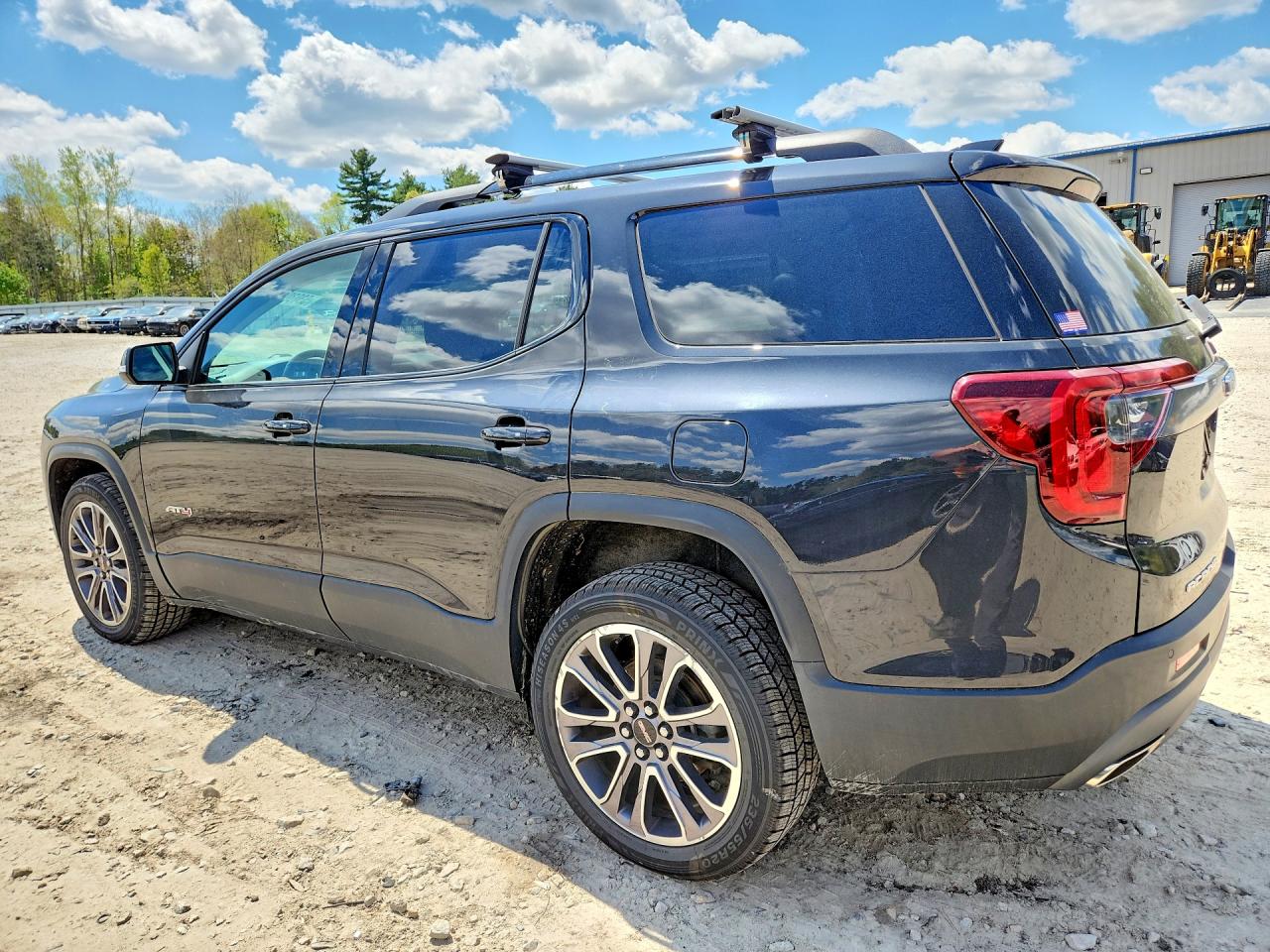 GMC Acadia At4