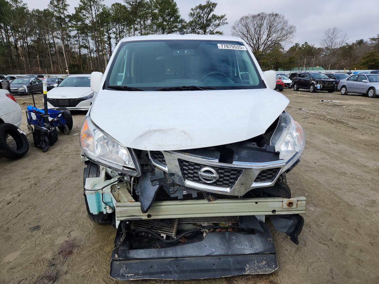 Nissan Nv