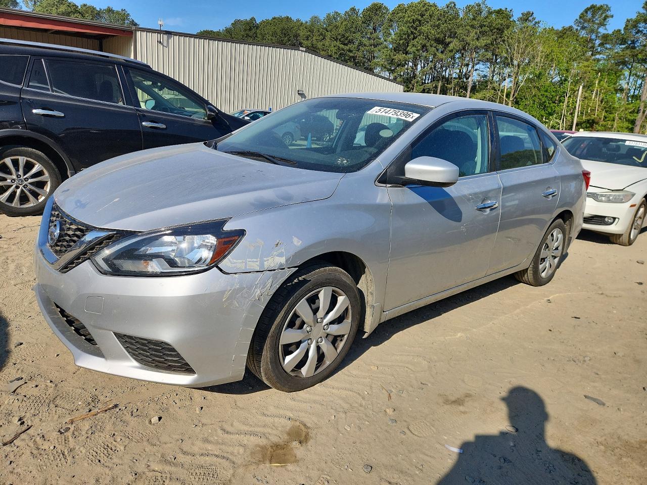 Salvage Nissan Sentra Image