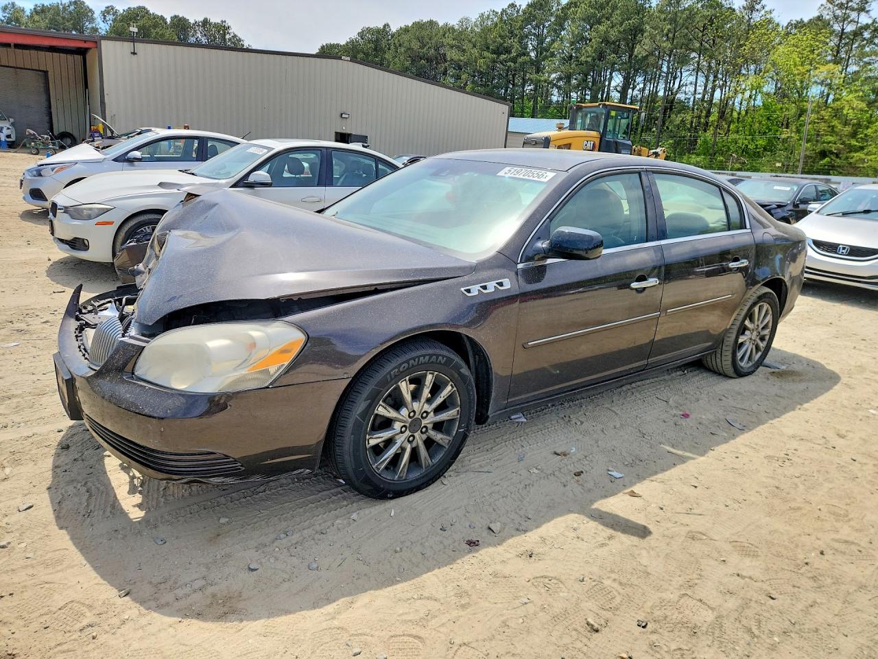 Salvage Buick Lucerne Image