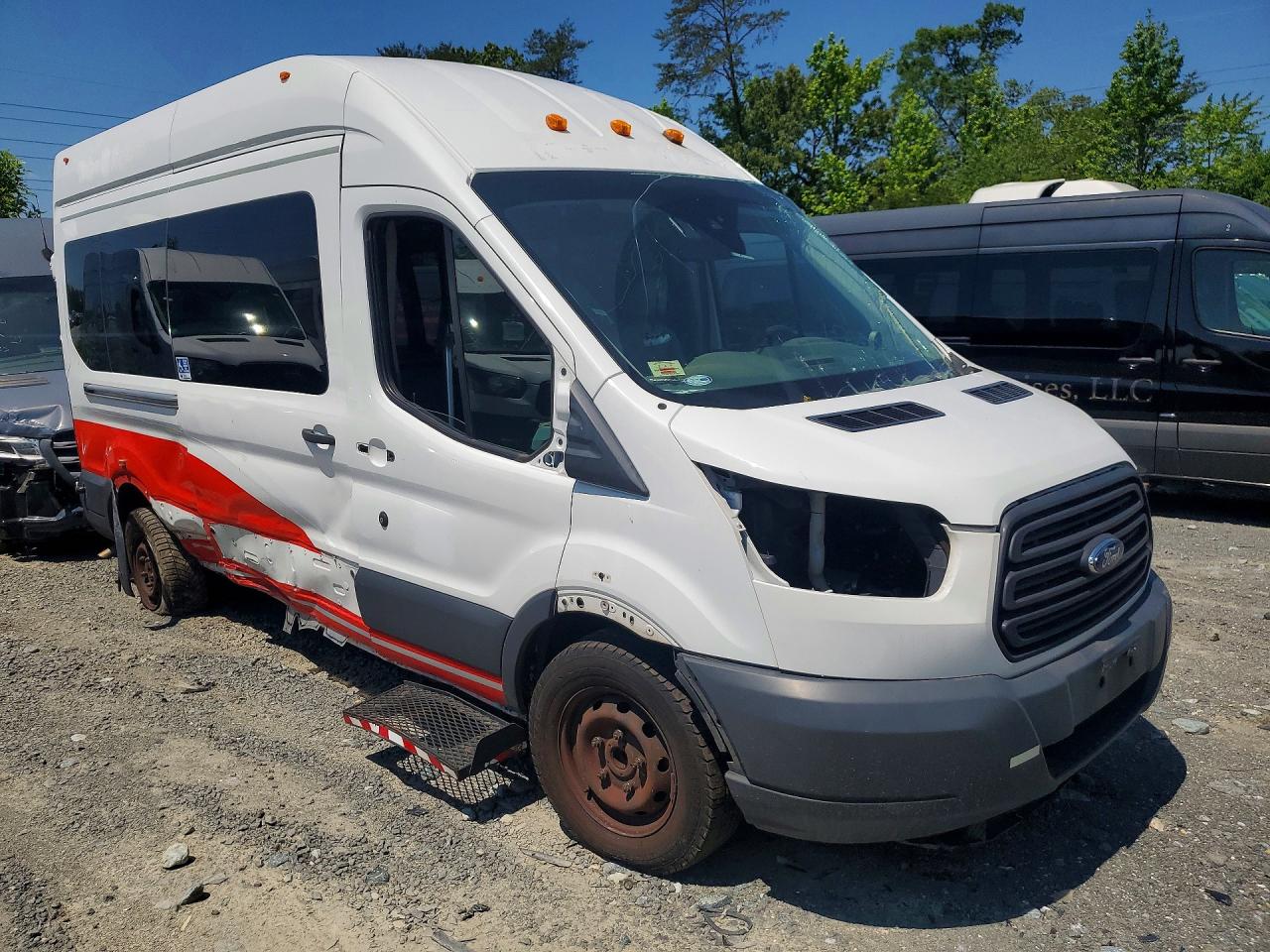 Ford Transit T-350