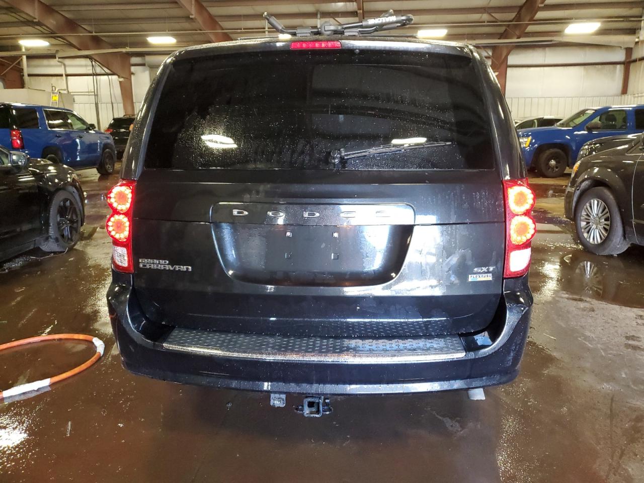 Dodge Caravan Sxt