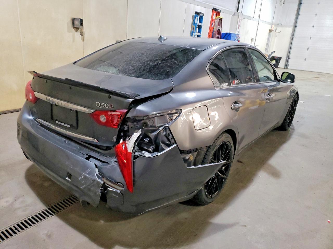 INFINITI Q50 Red Sport 400