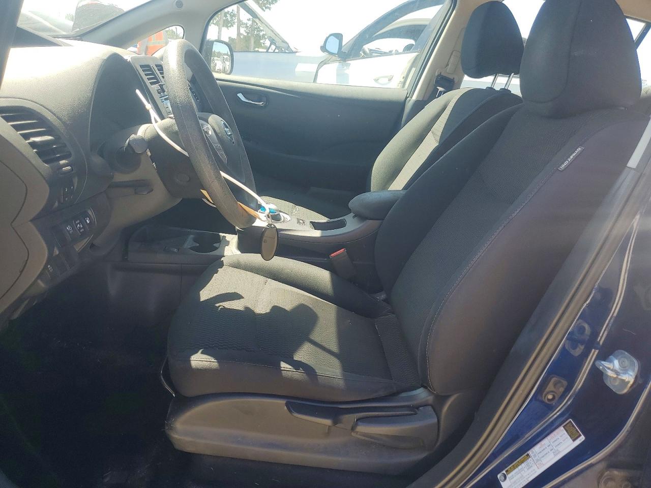 Nissan LEAF S