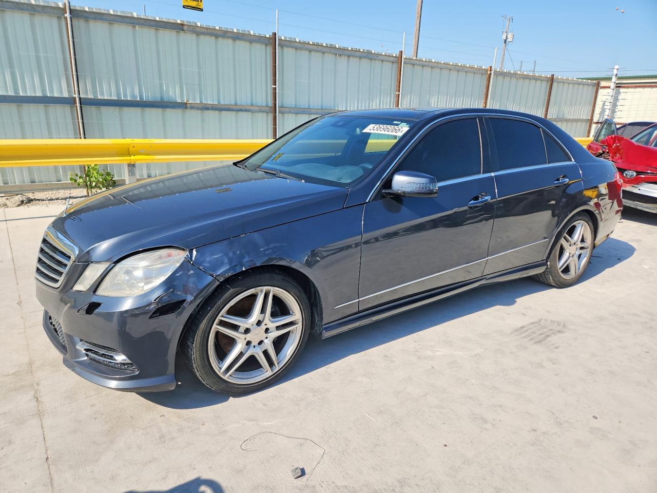 Salvage Mercedes-Benz E-Class Image