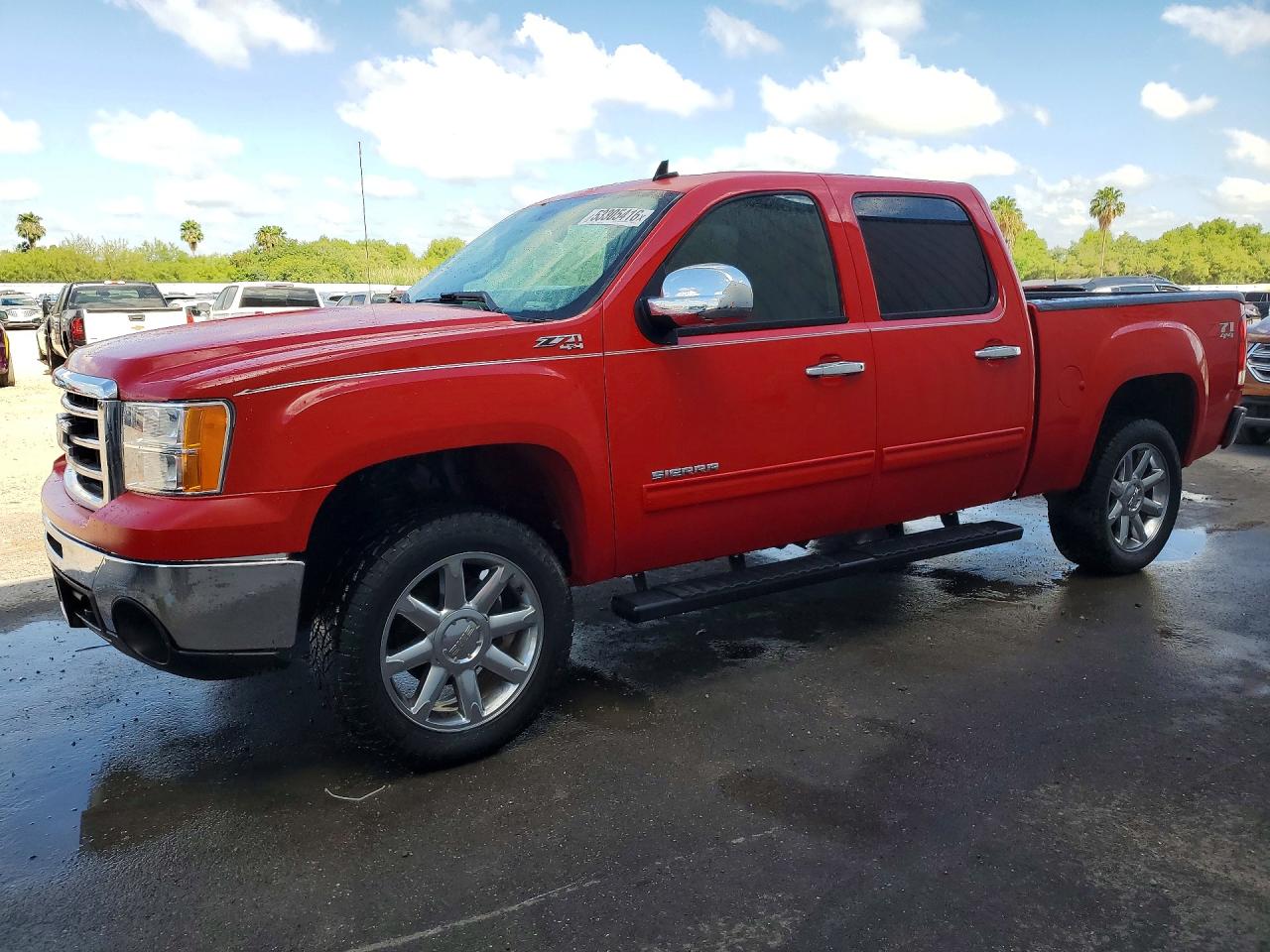 Salvage GMC Sierra Image