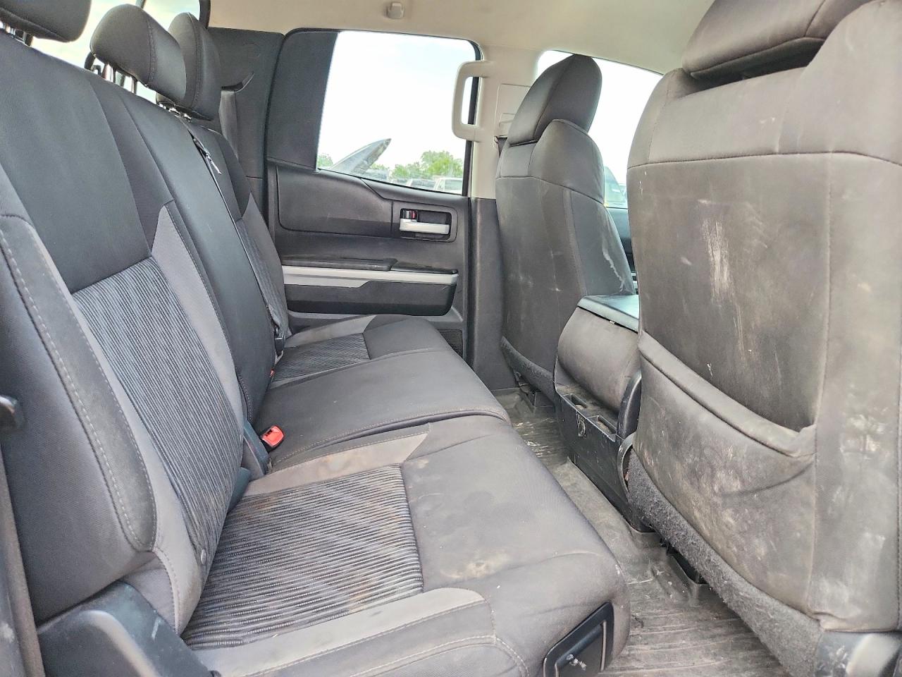 Toyota Tundra Sr5