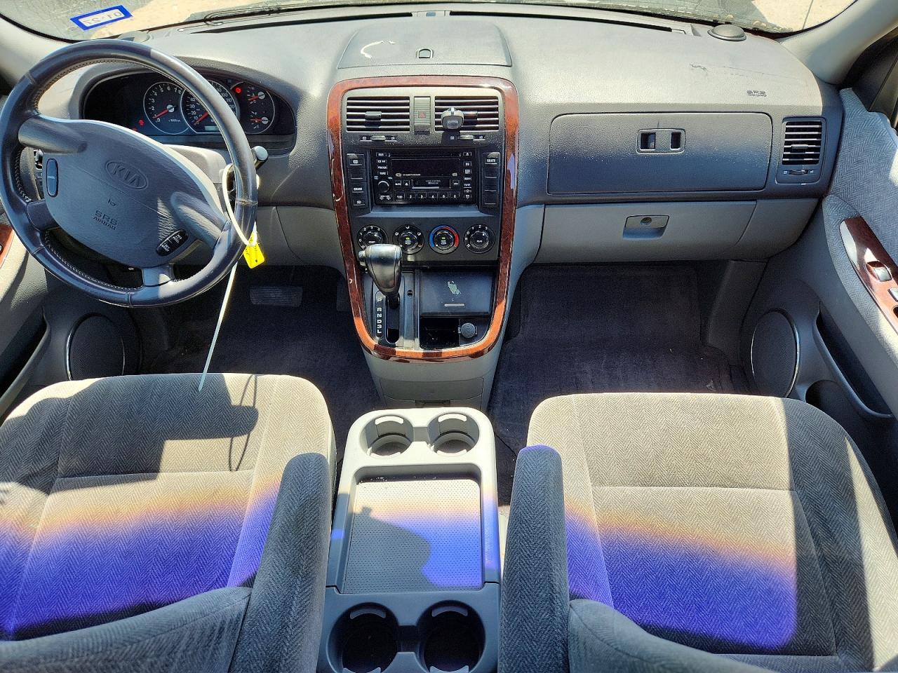 Kia Sedona Lx