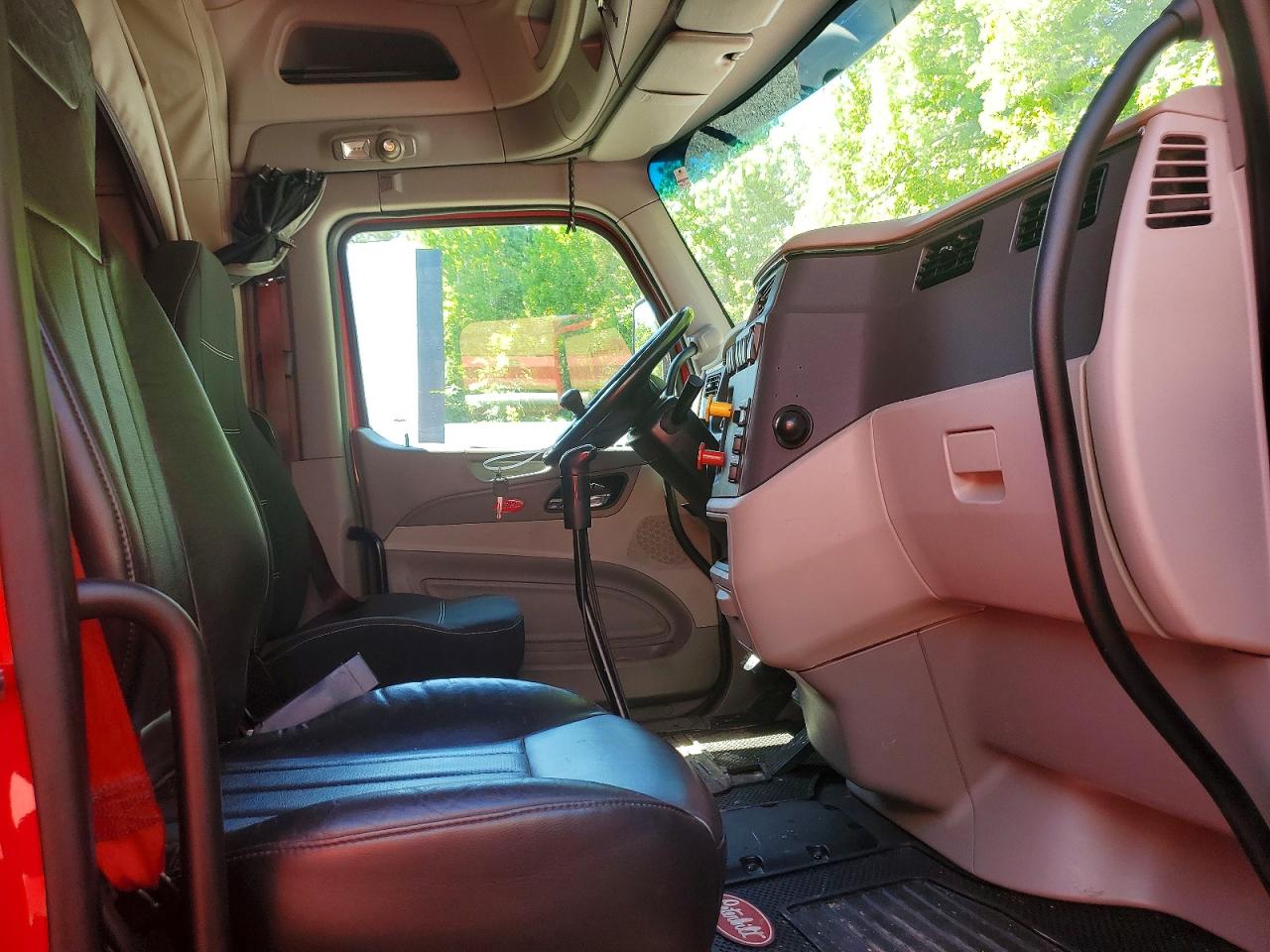 Peterbilt 579