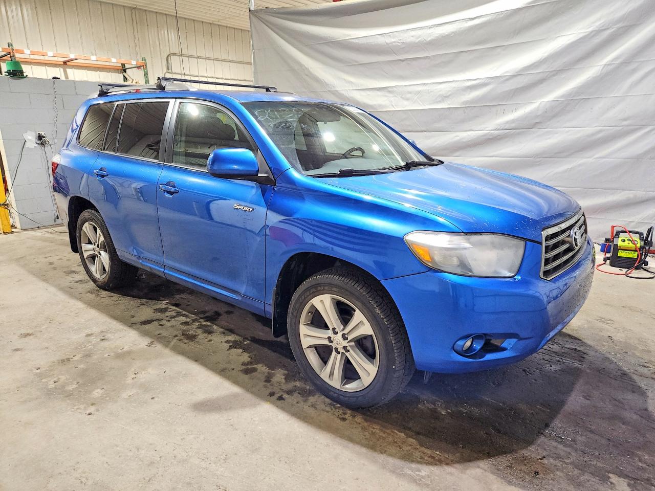 Toyota Highlander Sport