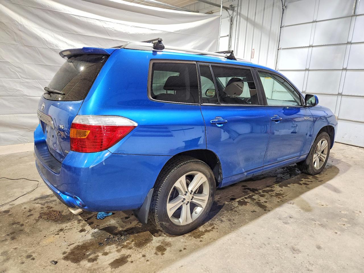 Toyota Highlander Sport