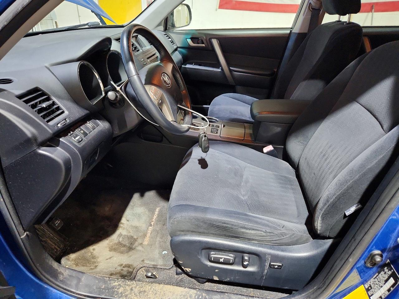 Toyota Highlander Sport