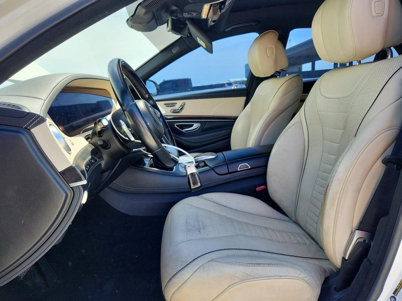 Mercedes-Benz S-Class 560