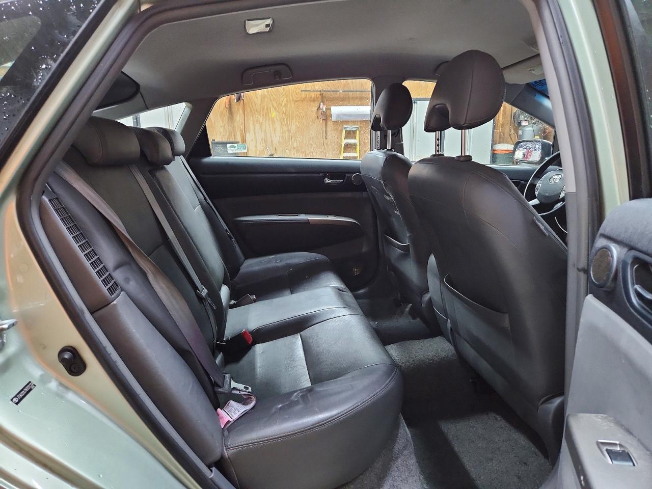 Toyota Prius Base