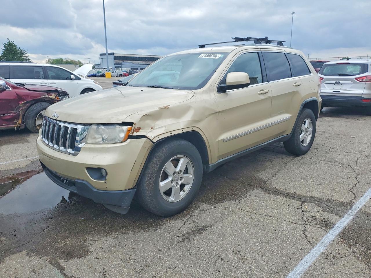 Salvage Jeep Grand Cherokee Image