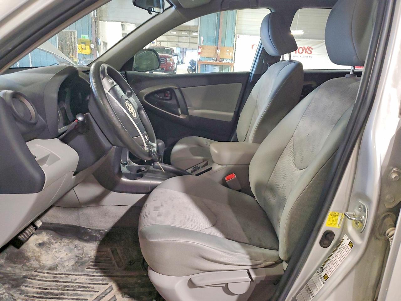 Toyota RAV4 Base