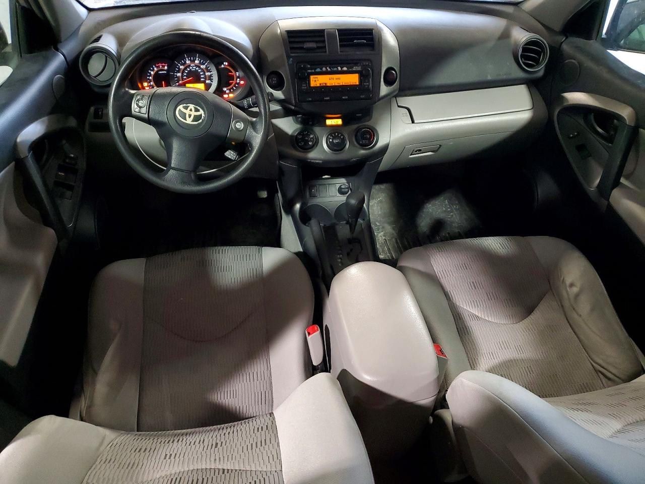 Toyota RAV4 Base