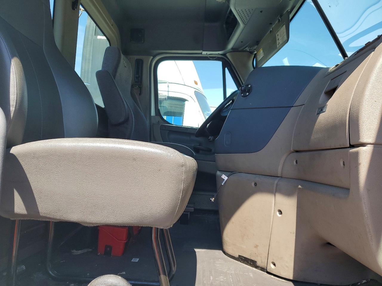 Freightliner Cascadia 125