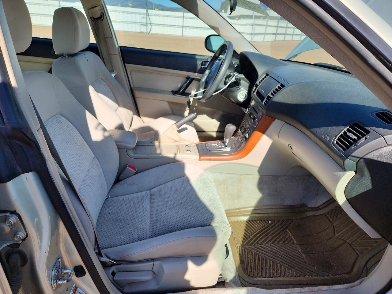 Subaru Legacy Outback 2.5i
