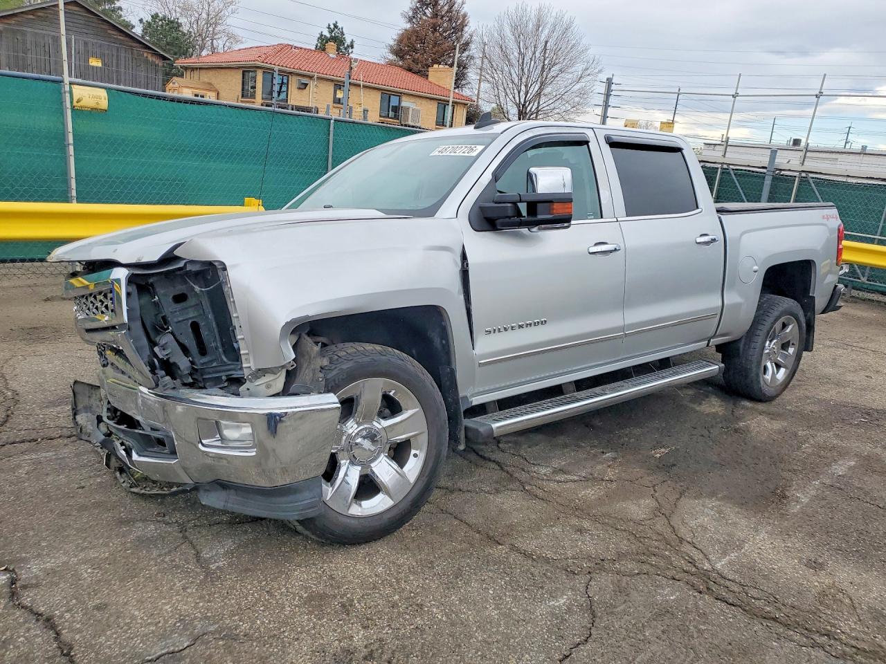 Salvage Chevrolet Silverado Image
