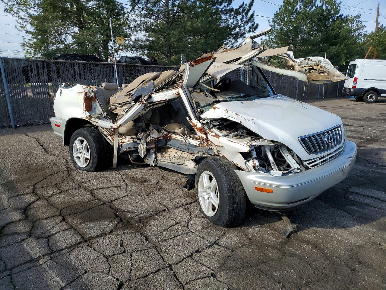 Lexus RX Base