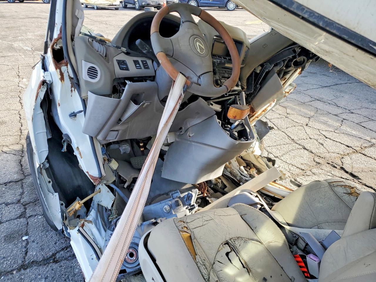 Lexus RX Base