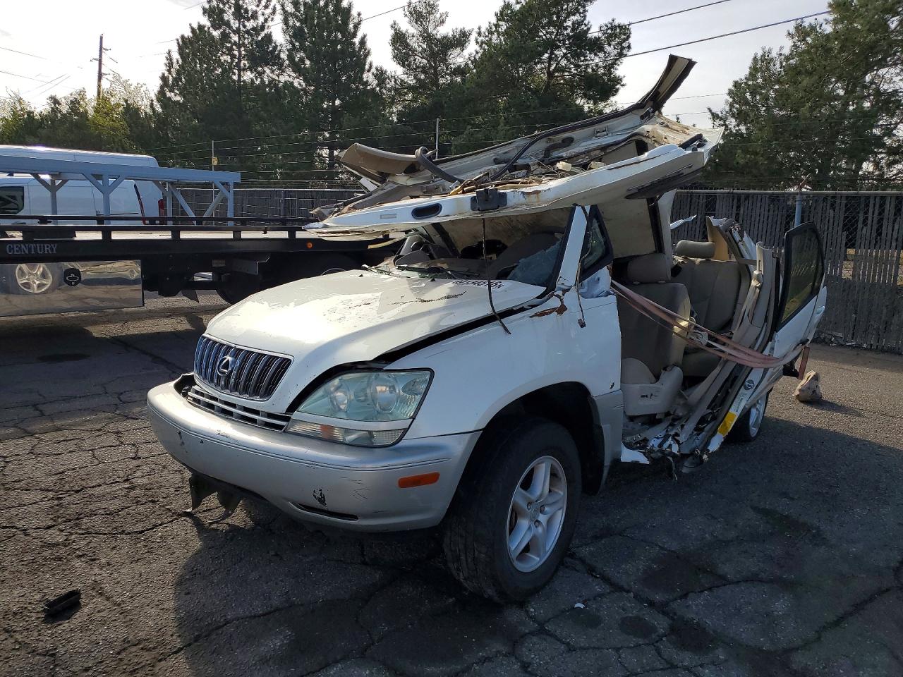 Salvage Lexus RX Image