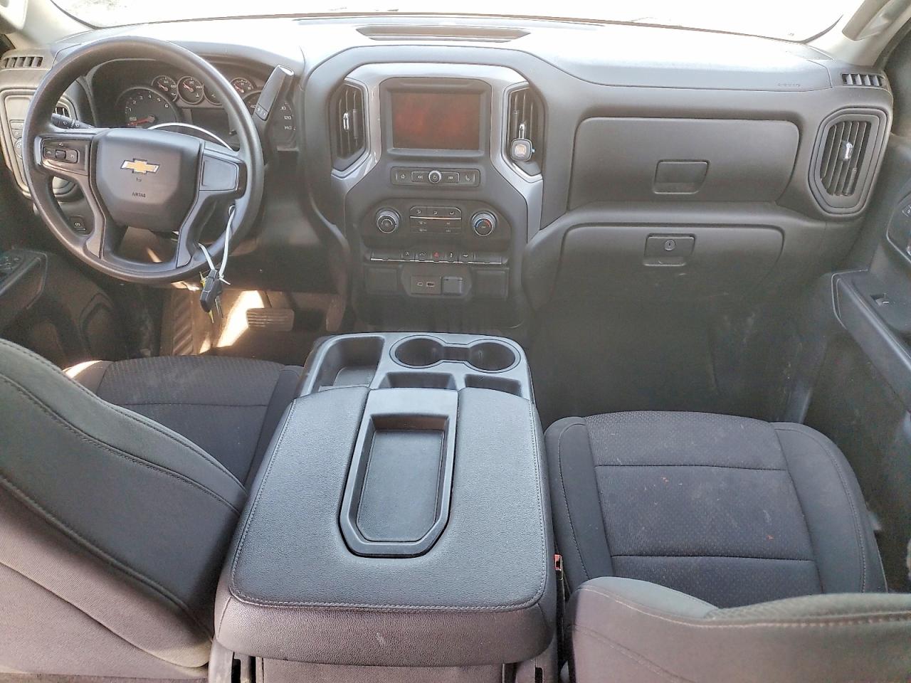 Chevrolet Silverado C1500 Custom