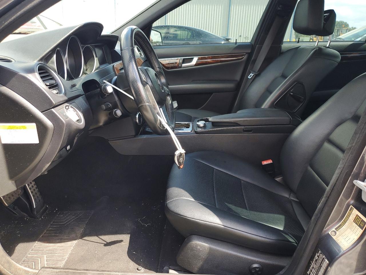 Mercedes-Benz C-Class 250