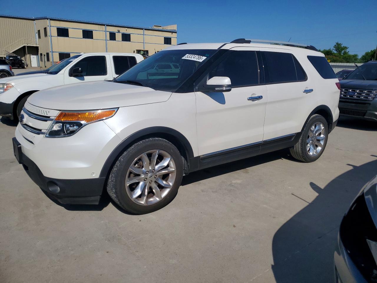 Salvage Ford Explorer Image