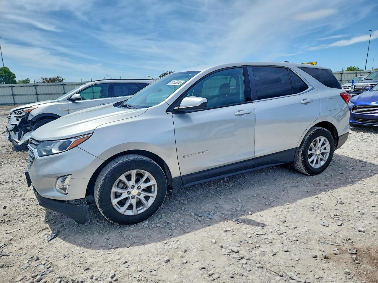 Salvage Chevrolet Equinox Image