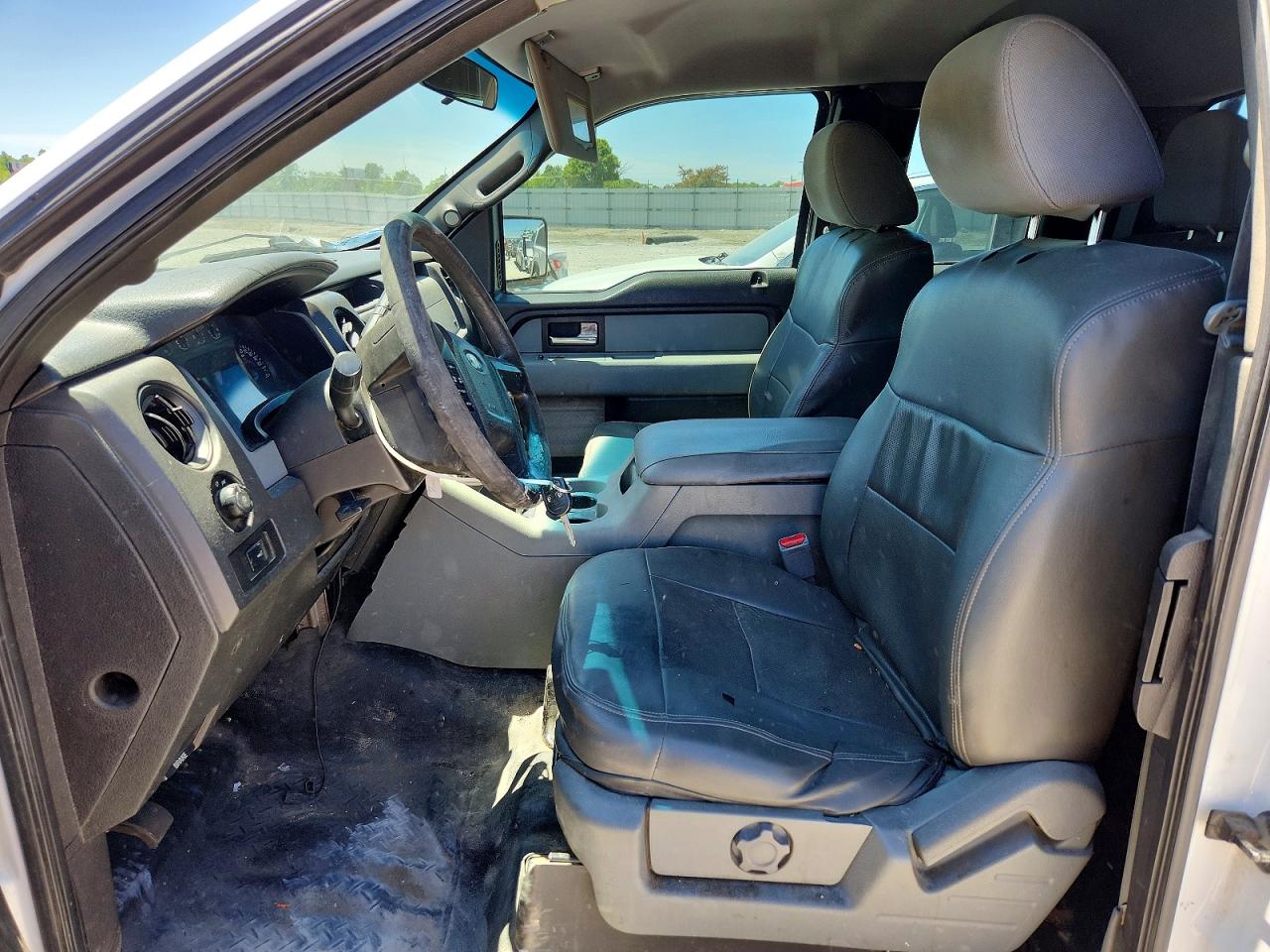 Ford F-150 Super Cab