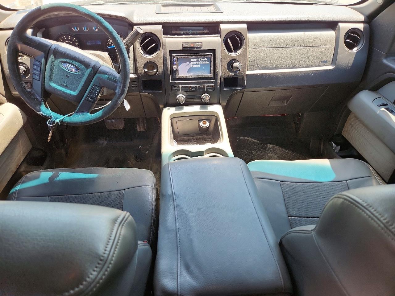 Ford F-150 Super Cab