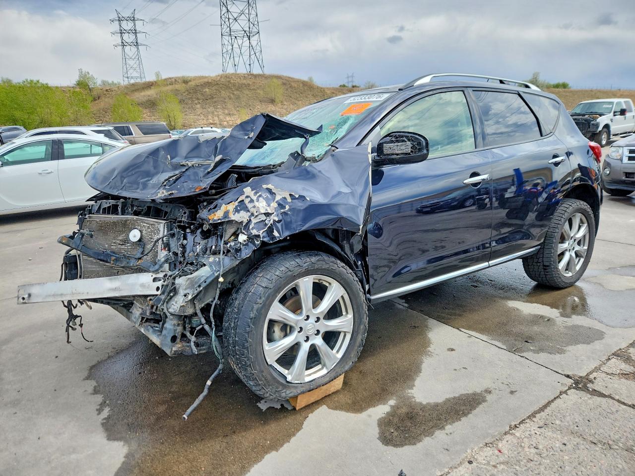 Salvage Nissan Murano Image