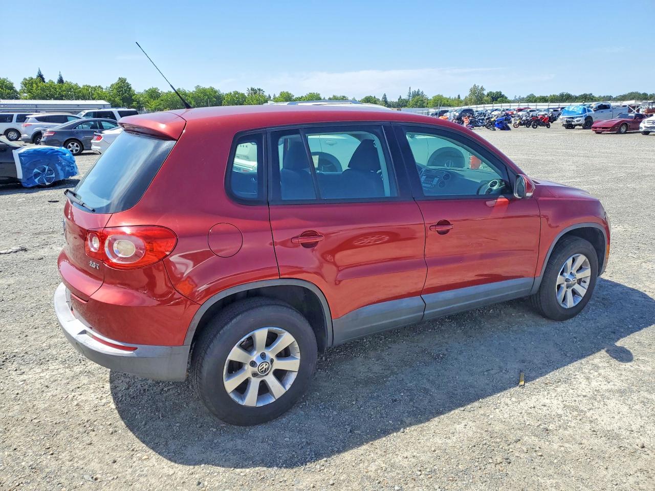 Volkswagen Tiguan S