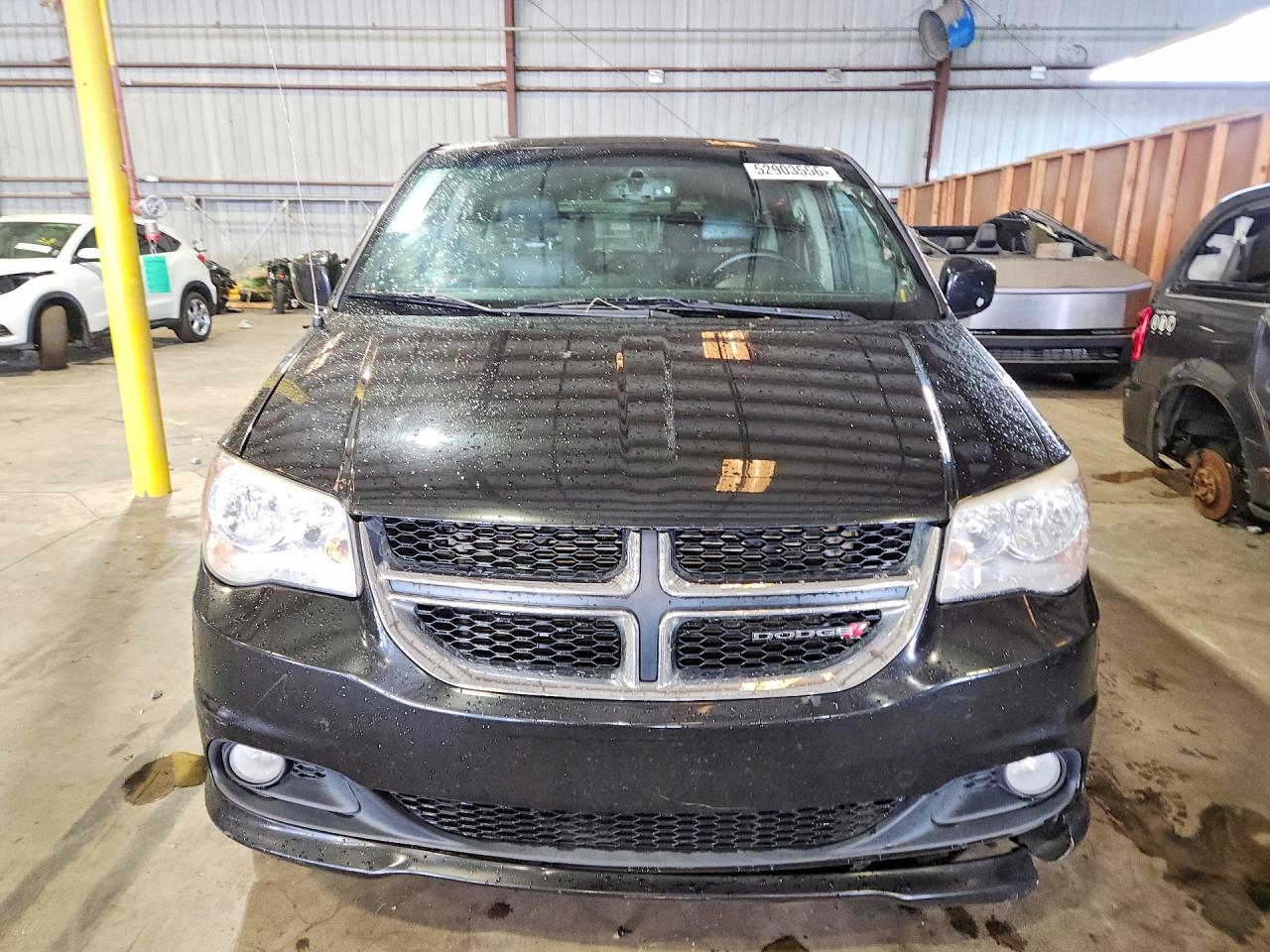 Dodge Caravan Sxt