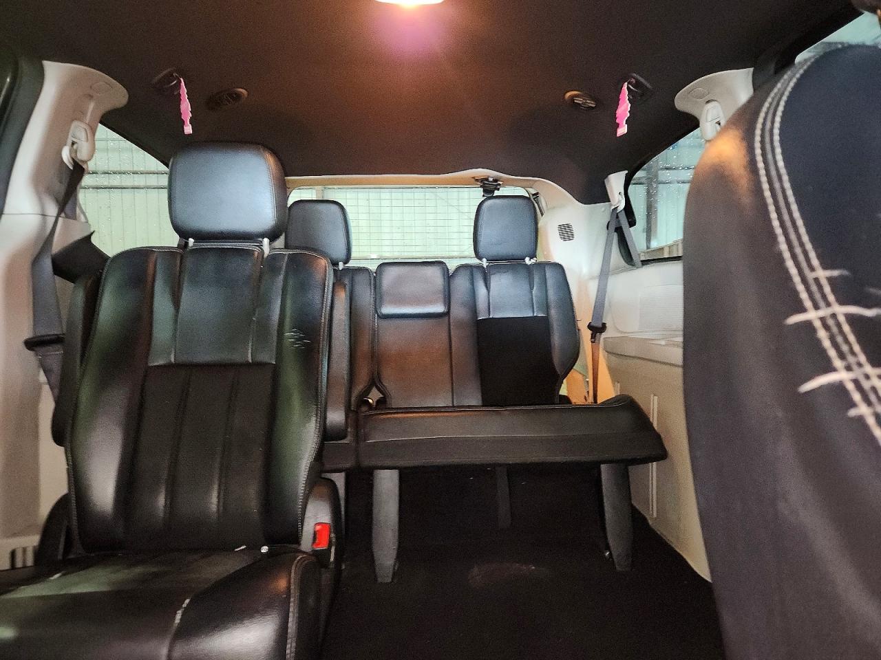 Dodge Caravan Sxt
