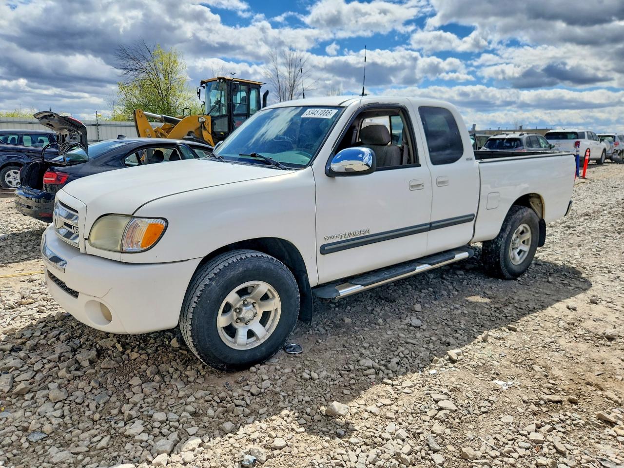 Salvage Toyota Tundra Image