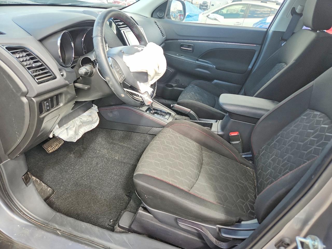 Mitsubishi Outlander S