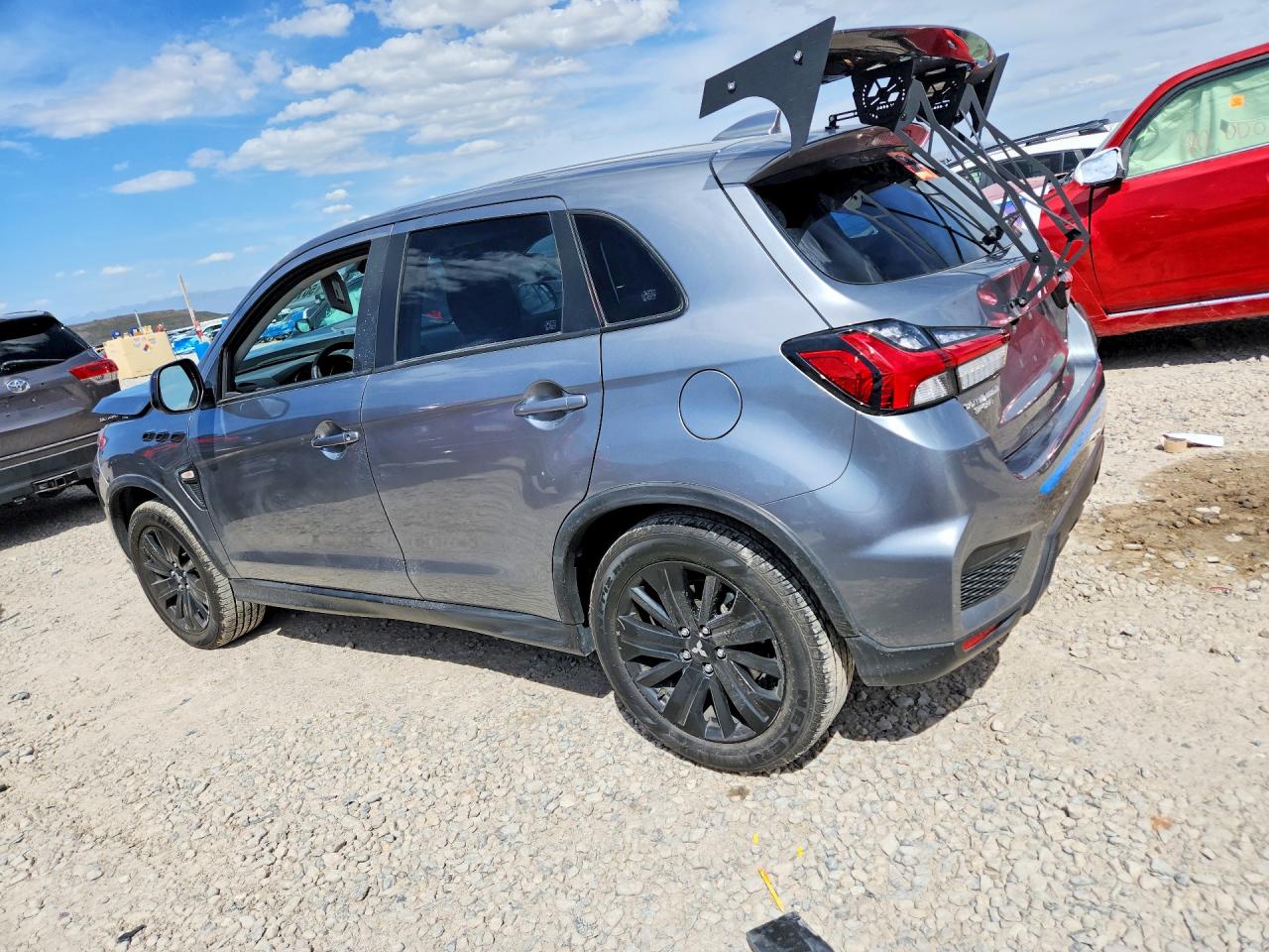 Mitsubishi Outlander S