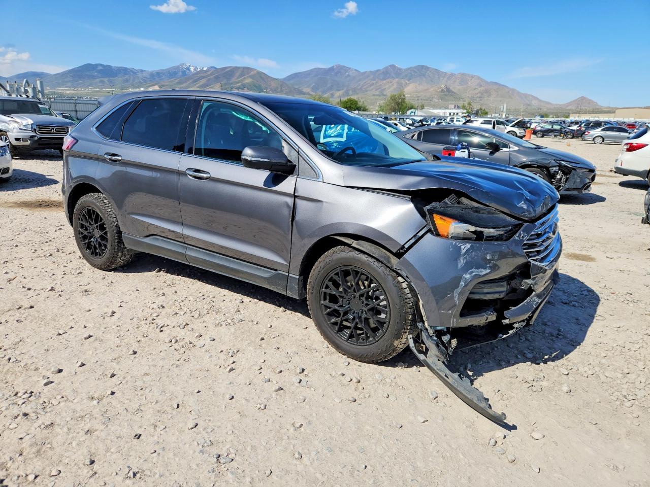 Ford Edge Titanium