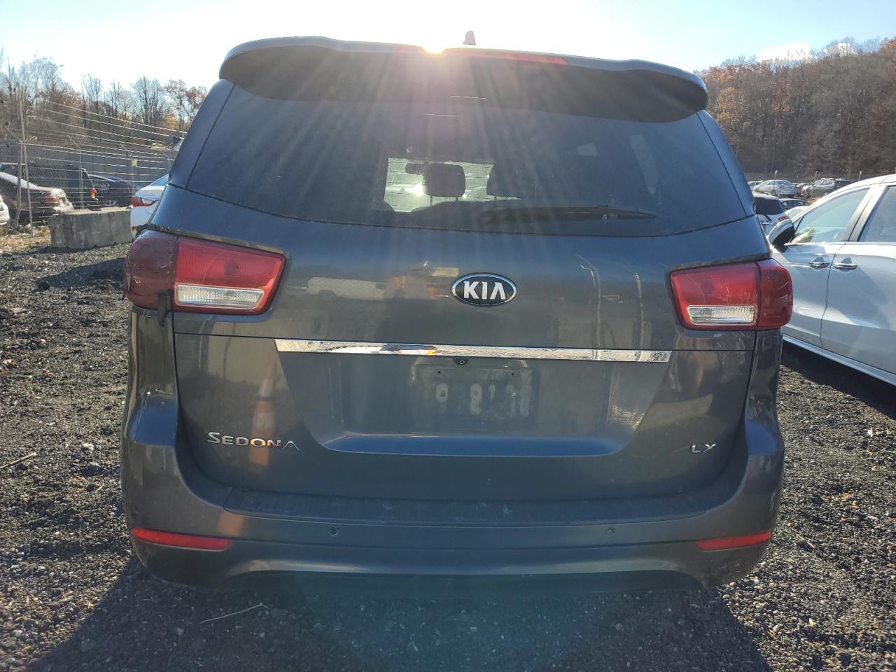 Kia Sedona Lx